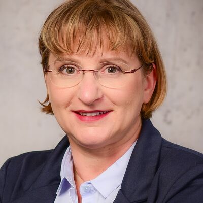Dr. rer. nat. Andrea Burdack-Freitag